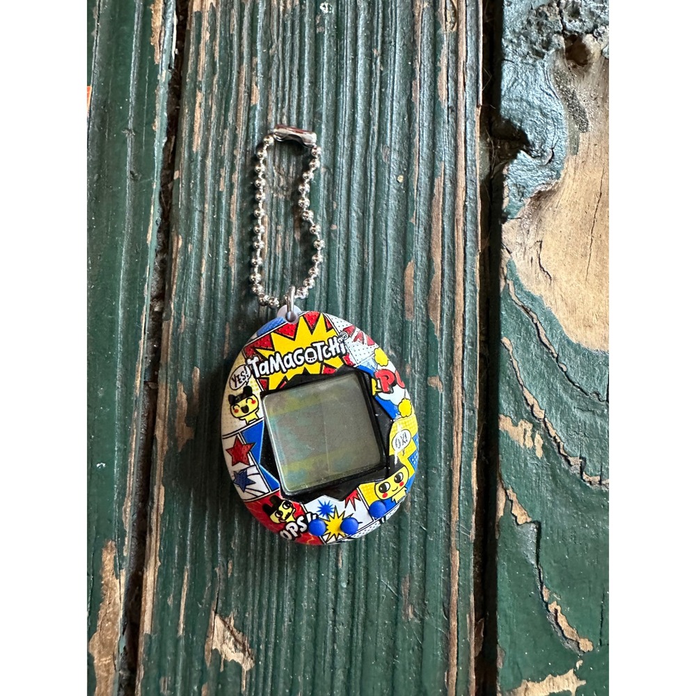 Bandai Tamagotchi Gen 1 Pop Art Comic Shell Virtual Pet 2017 Retro Toy 42800